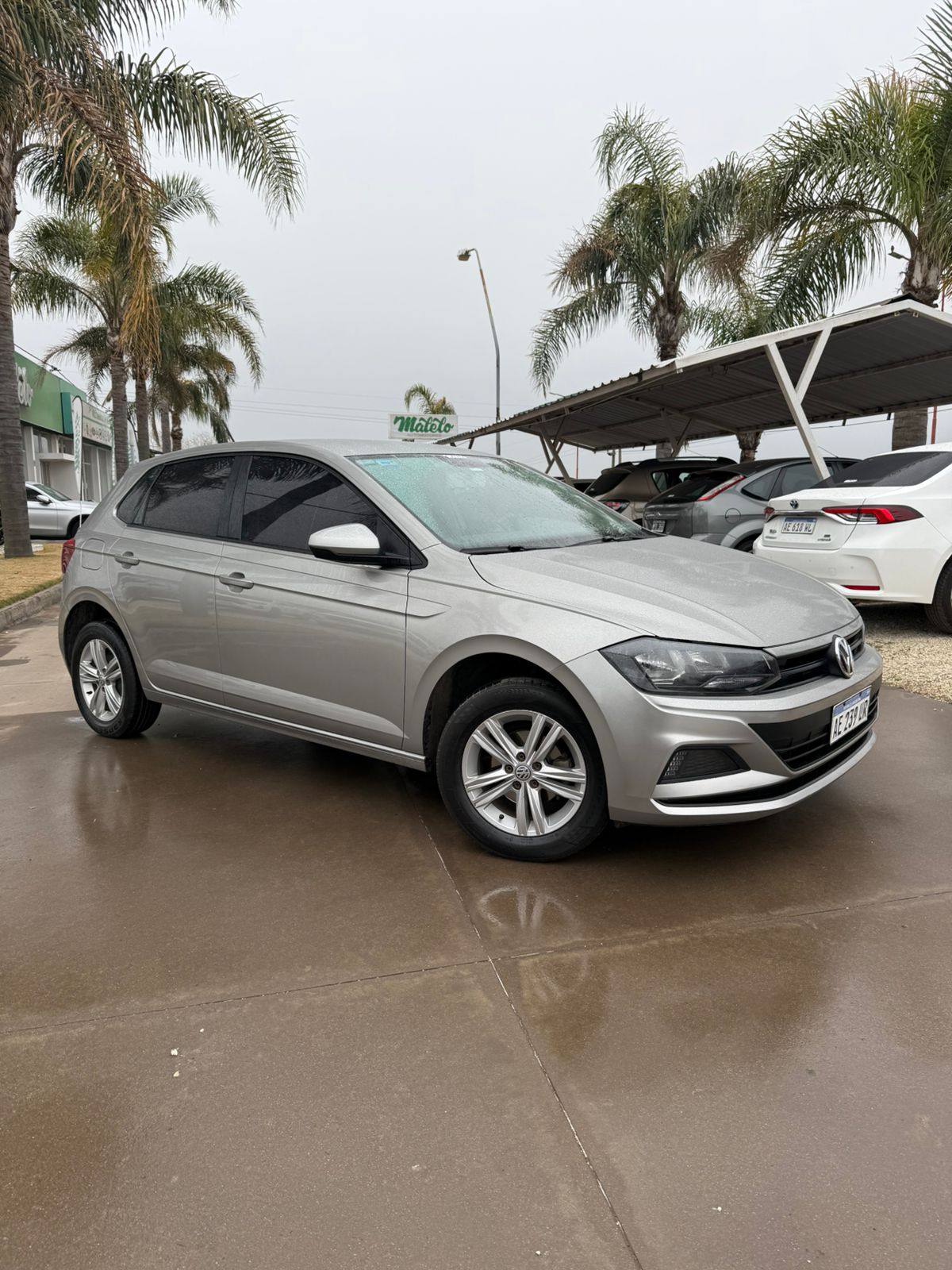 Volkswagen - POLO  - TRENDLINE  - 2020
